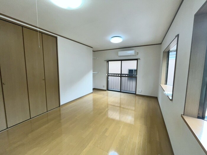 プチ・ラフォーレの物件内観写真