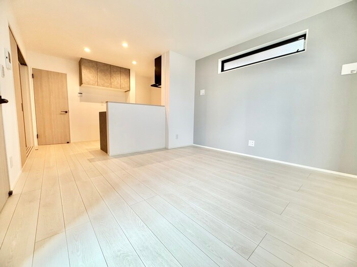 ユニバーサルシティ鈴谷の物件内観写真