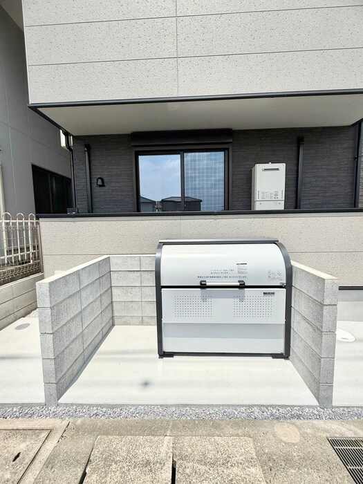 ユニバーサルシティ鈴谷の物件外観写真