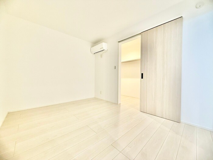 ユニバーサルシティ鈴谷の物件内観写真