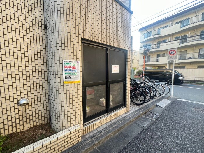 ベルエアー上馬の物件外観写真