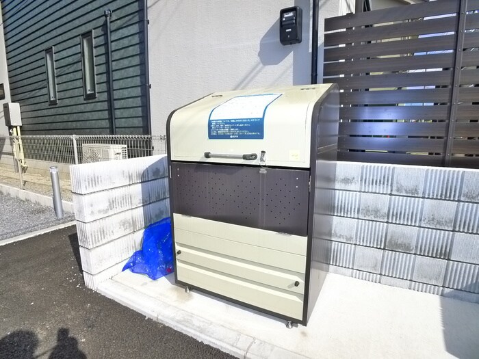 シャインヴィレッジの物件外観写真