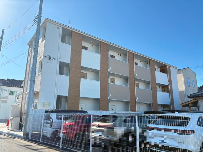 フルセイル高座渋谷の物件外観写真