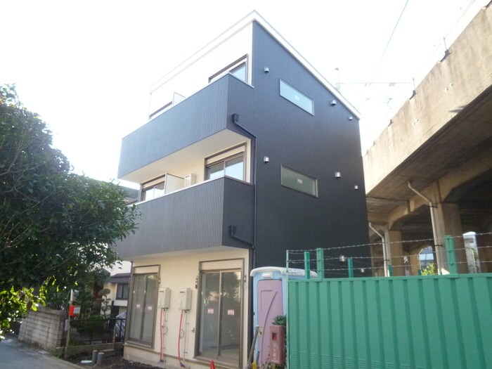 セレンディピティの物件外観写真