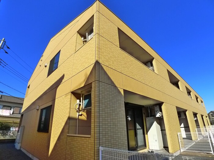 グラン・ウッドAの物件外観写真