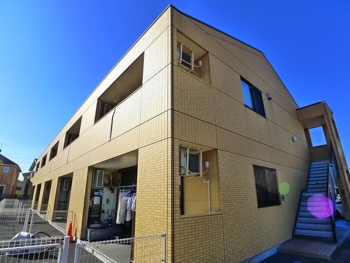 グラン・ウッドAの物件外観写真