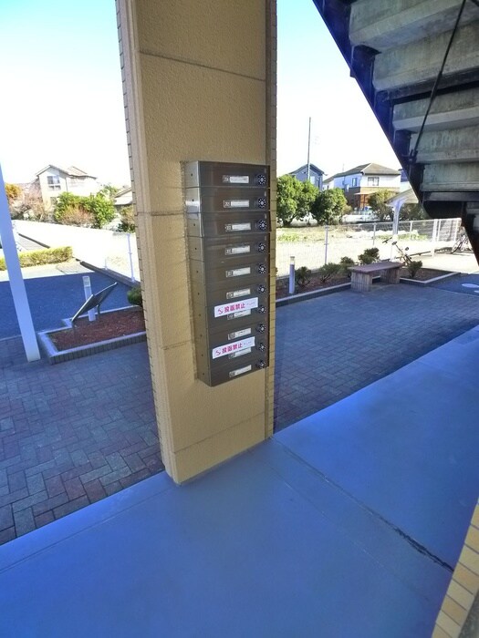 グラン・ウッドAの物件外観写真