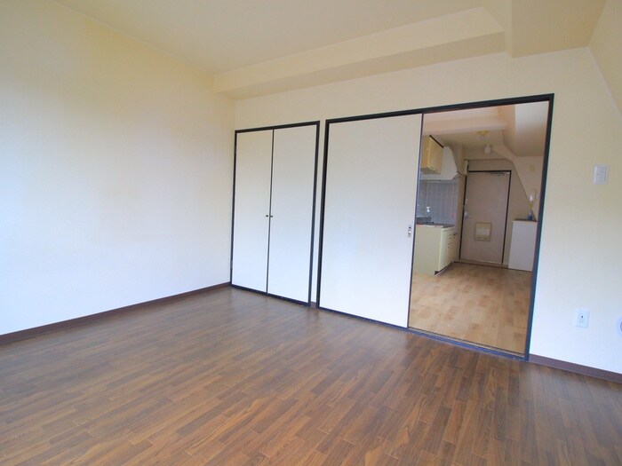 ロイヤルビルの物件内観写真