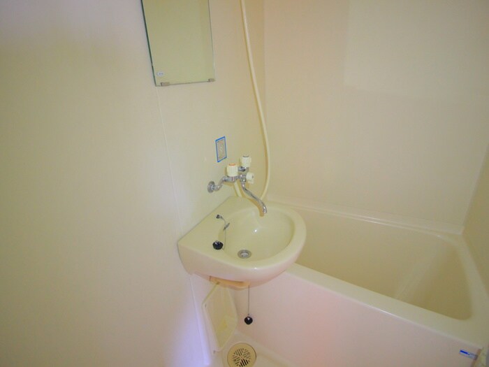 ロイヤルビルの物件内観写真