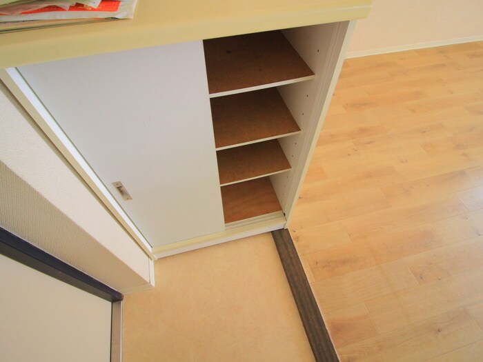 ロイヤルビルの物件内観写真