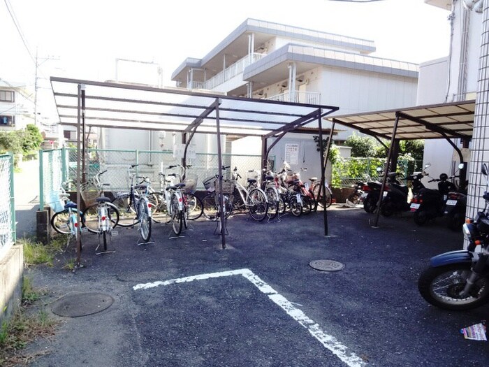 グリ－ンハイム吉澤の物件外観写真