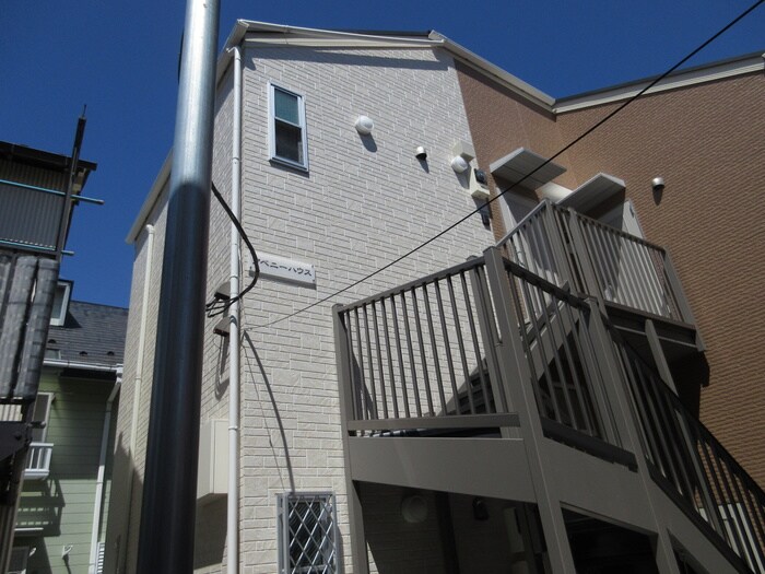 アベニーハウスの物件外観写真