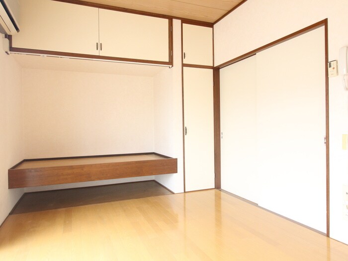 平成ハイツ１１号棟の物件内観写真