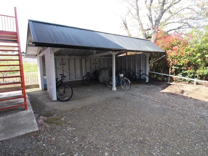 平成ハイツ１１号棟の物件外観写真