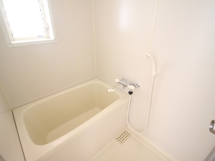 平成ハイツ１１号棟の物件内観写真