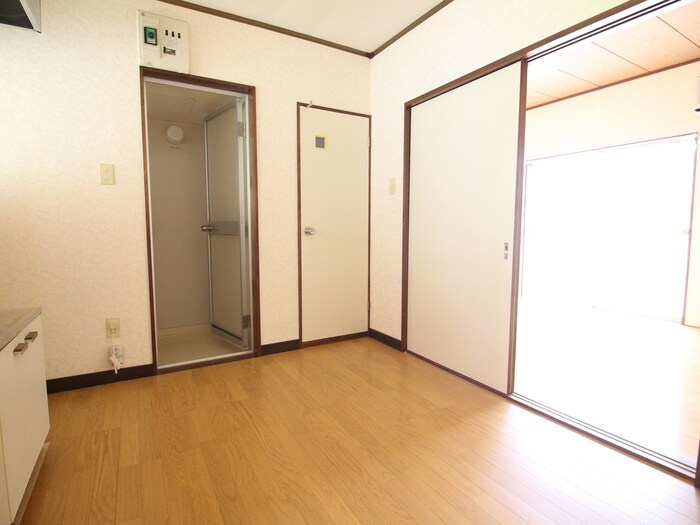 平成ハイツ１１号棟の物件内観写真