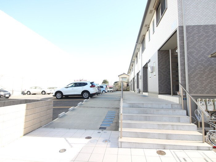 パルク・フルールＡ棟の物件外観写真