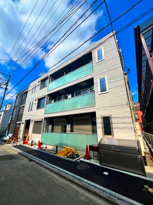 セレスティア西綾瀬の物件外観写真