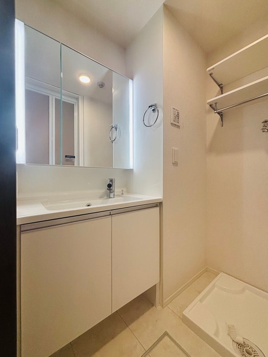 セレスティア西綾瀬の物件内観写真