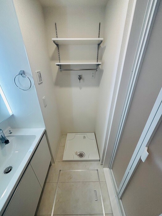 セレスティア西綾瀬の物件内観写真