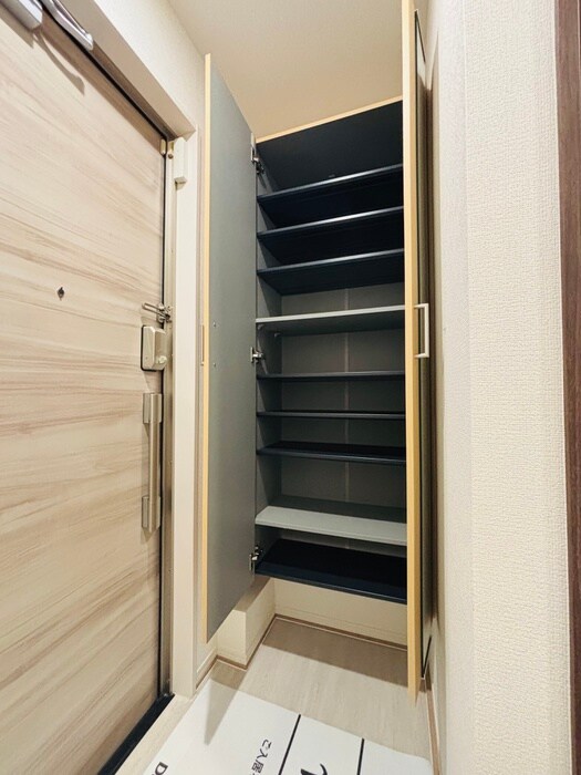 セレスティア西綾瀬の物件内観写真