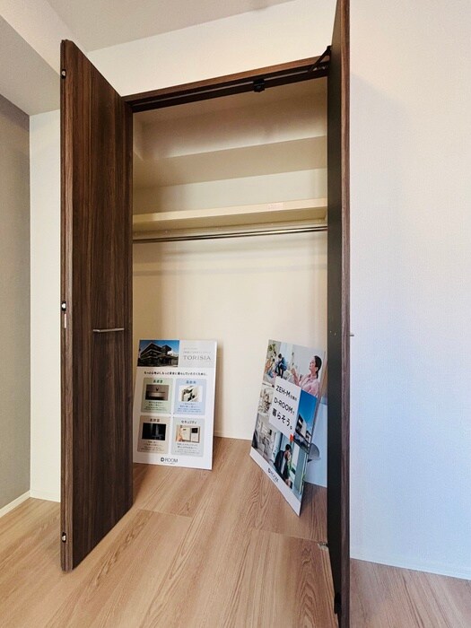 セレスティア西綾瀬の物件内観写真