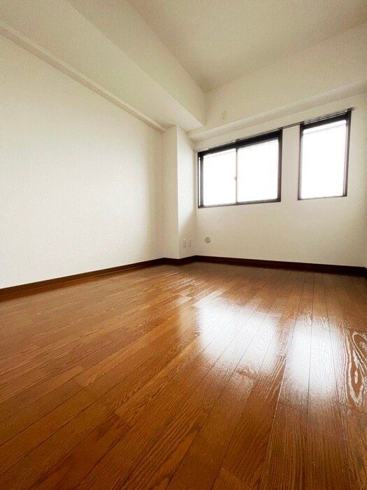 ラフォーレジュン二番館の物件内観写真