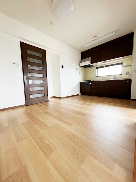 ラフォーレジュン二番館の物件内観写真