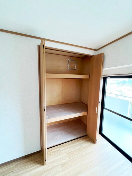 ラフォーレジュン二番館の物件内観写真