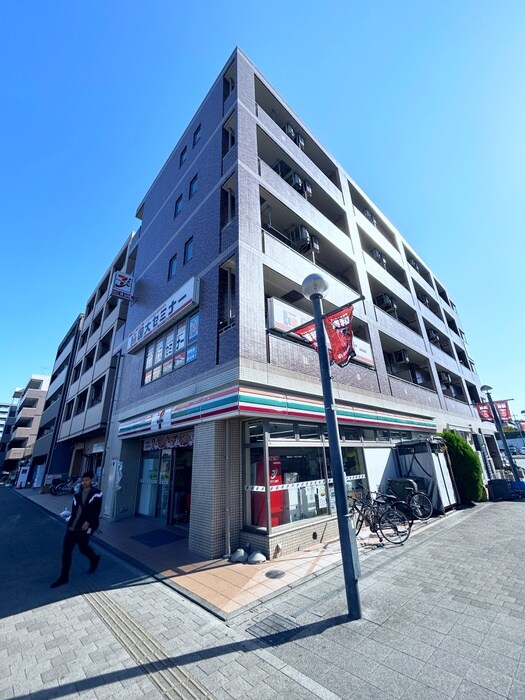 ロッソ・美園の物件外観写真