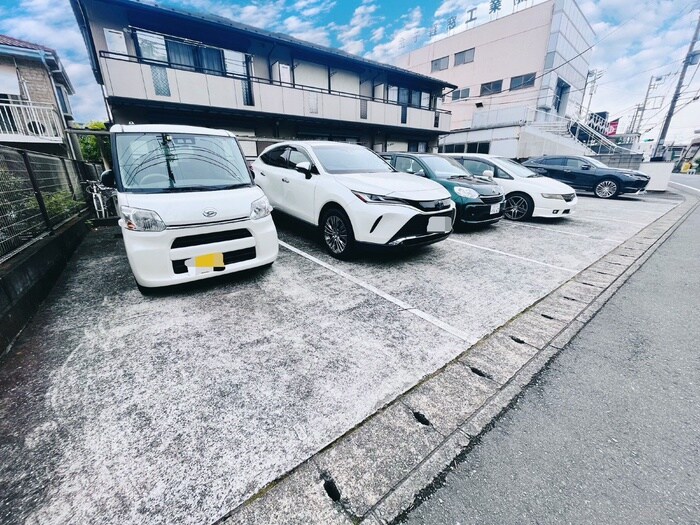 ファミ－ルコ－トの物件外観写真