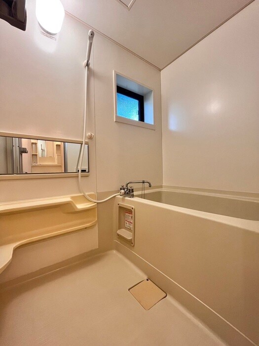 ファミ－ルコ－トの物件内観写真