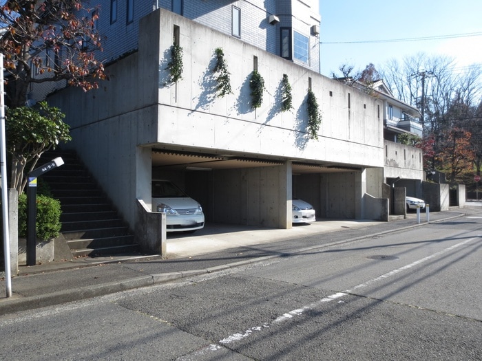 プラザマノワ－ルＡ棟の物件外観写真