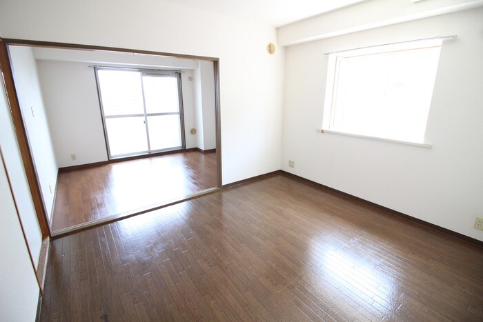 ブルーミングハイツⅡの物件内観写真