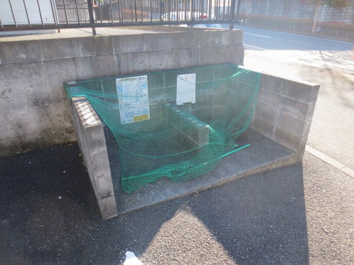 リヴェ－ルＢの物件外観写真