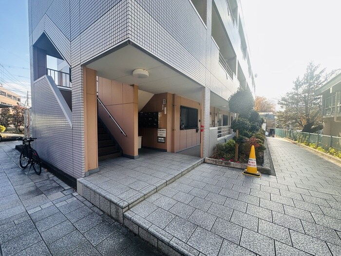 ドミールシャルマンの物件外観写真