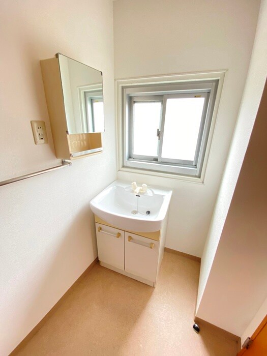 フロックスビルの物件内観写真