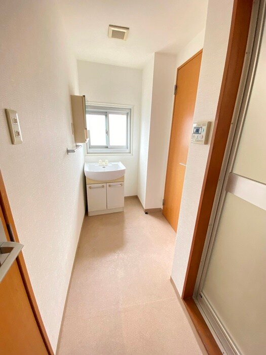 フロックスビルの物件内観写真