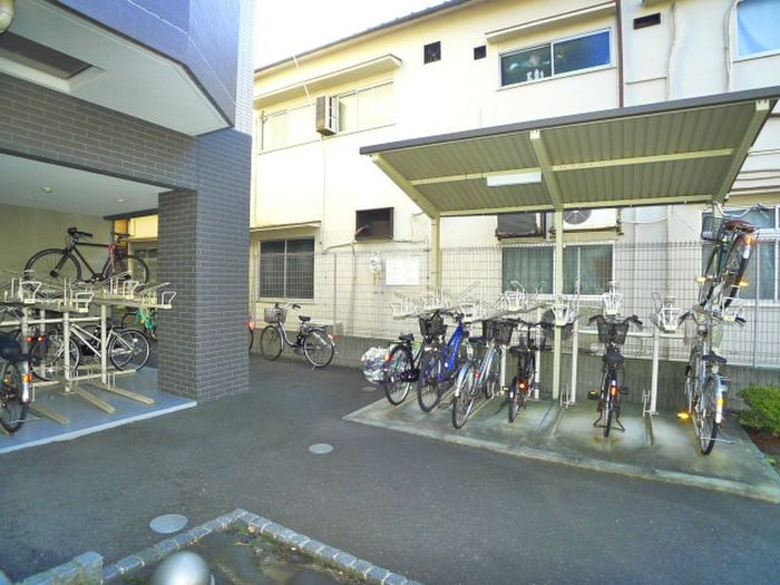 ARTESSIMO　MONDO（208）の物件外観写真