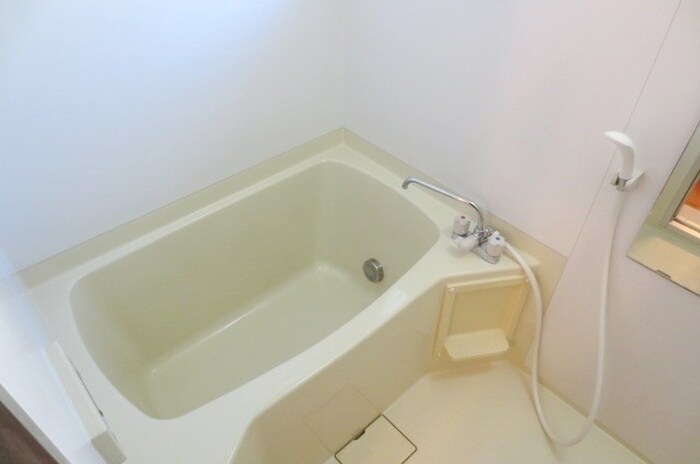 ラックフィル中川Ｂの物件内観写真