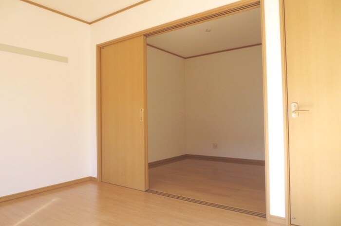 ラックフィル中川Ｂの物件内観写真