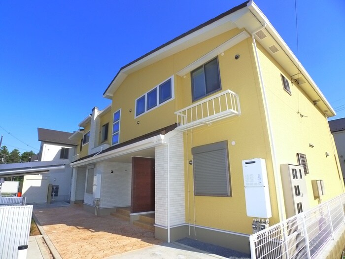 フェアリー・ローズⅢの物件外観写真