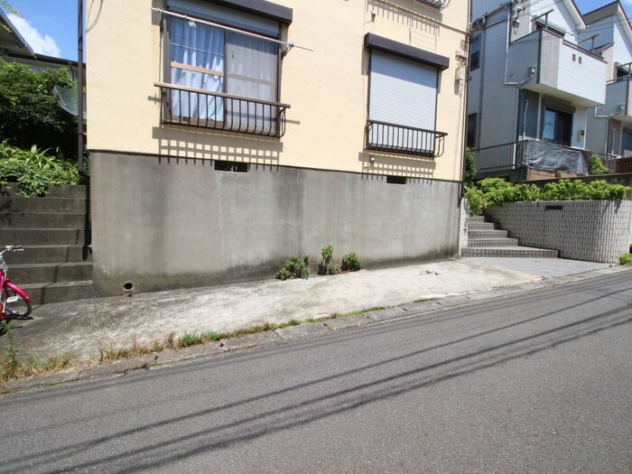 メゾン・ルミエールの物件外観写真