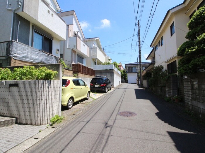 メゾン・ルミエールの物件外観写真