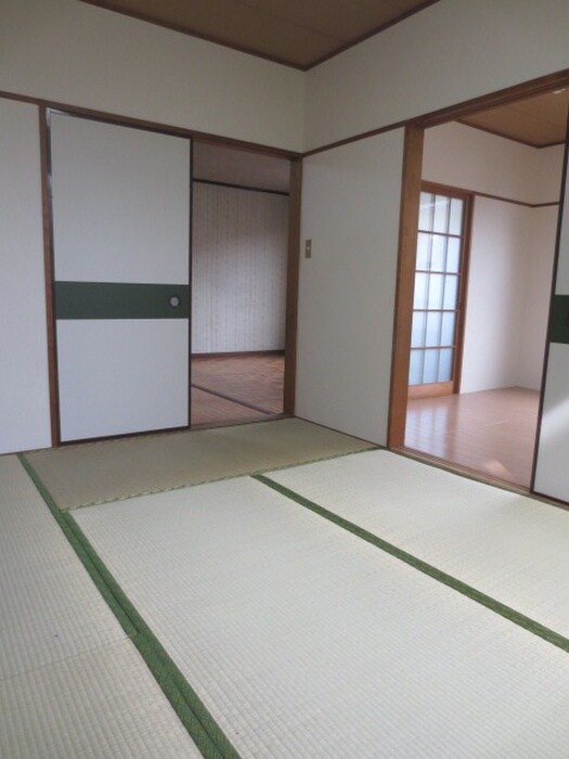 メゾン・ルミエールの物件内観写真