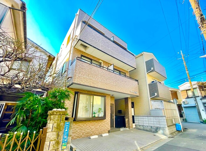 ファレ石井の物件外観写真