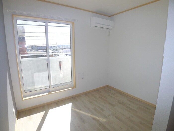 ティアラ緑が丘Ⅲの物件内観写真