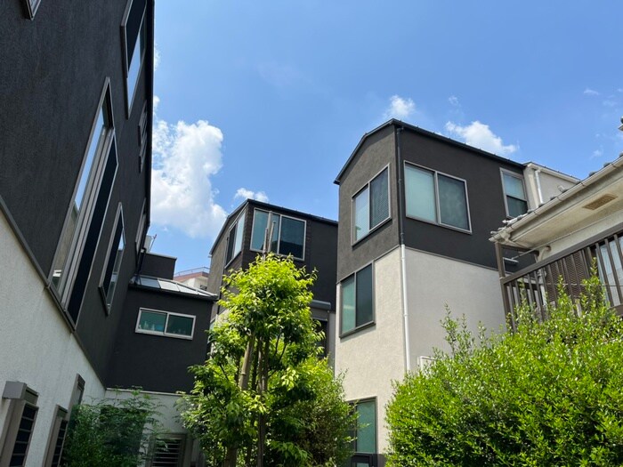 グランエッグス千歳烏山Nの物件外観写真