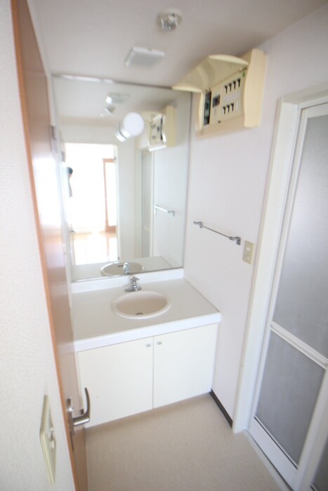 ＯＺ－ＣＯＵＲＴの物件内観写真