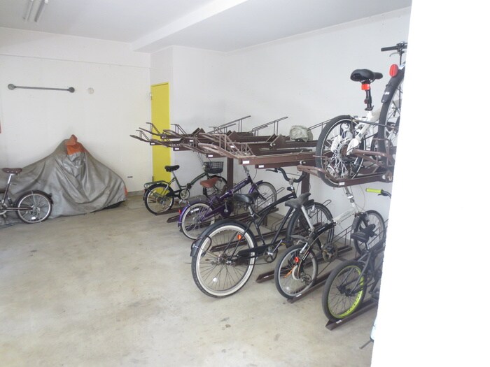 ＯＺ－ＣＯＵＲＴの物件外観写真